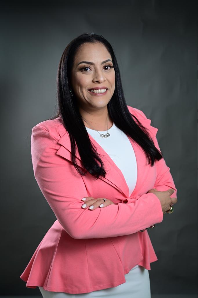 Fuerza del Pueblo escoge a Isha Cabrera como candidata a diputada de Ultramar