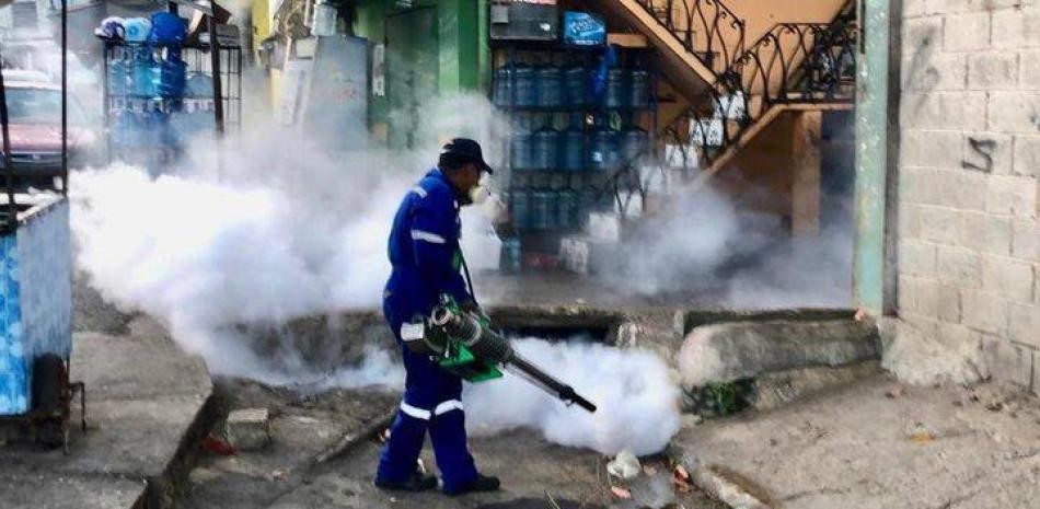 CMD pide apertura urgente de hospitales m&oacute;viles para asistir por dengue