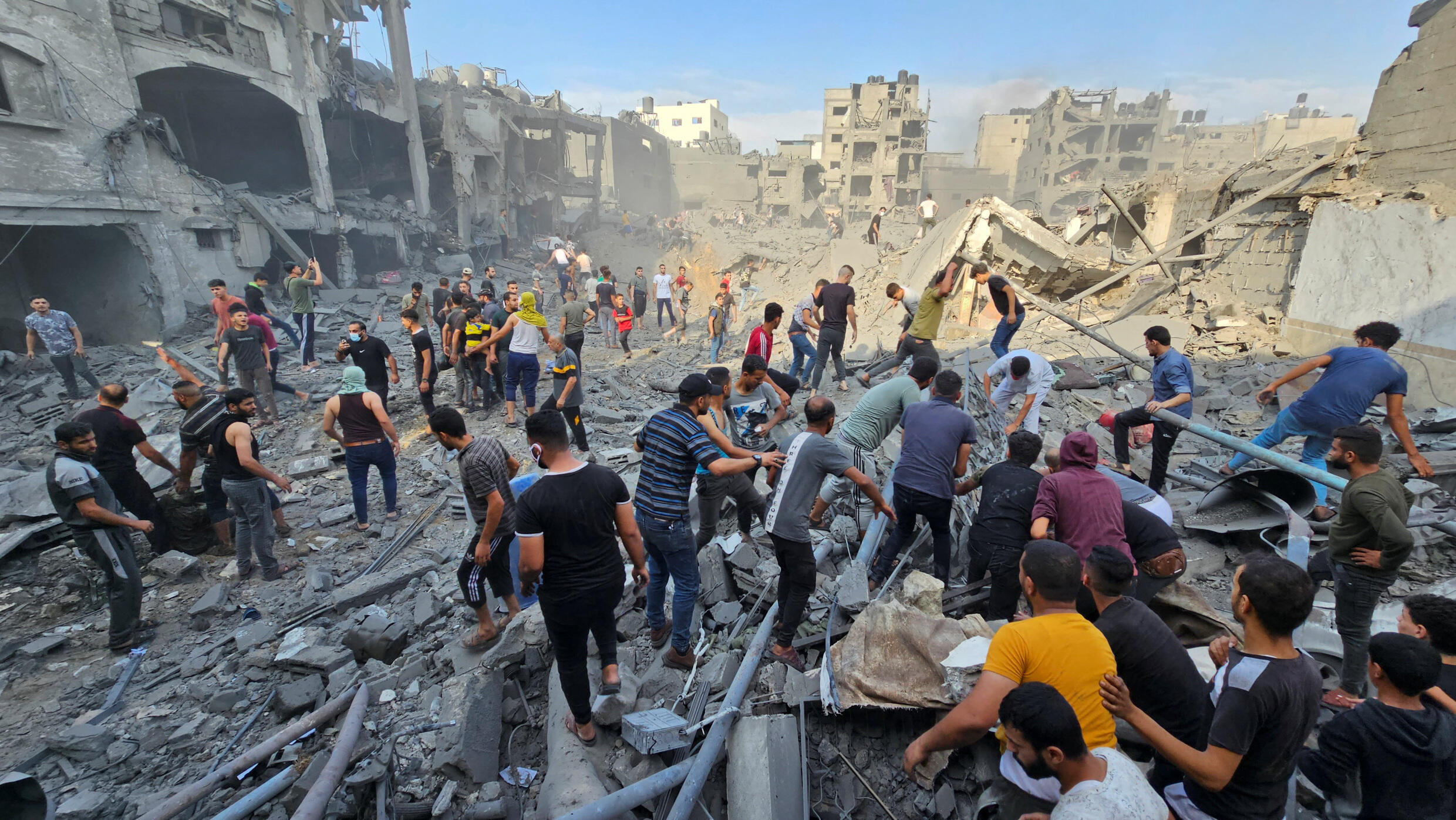 Al menos 150 muertos tras ataque aéreo reivindica Israel en Gaza