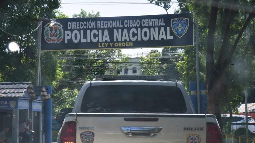 Polic&iacute;as matan a dos vinculados al atraco del urbano Crazy Design