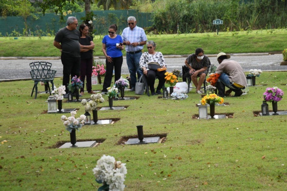 Cientos de personas recuerdan con amor a los fieles difuntos