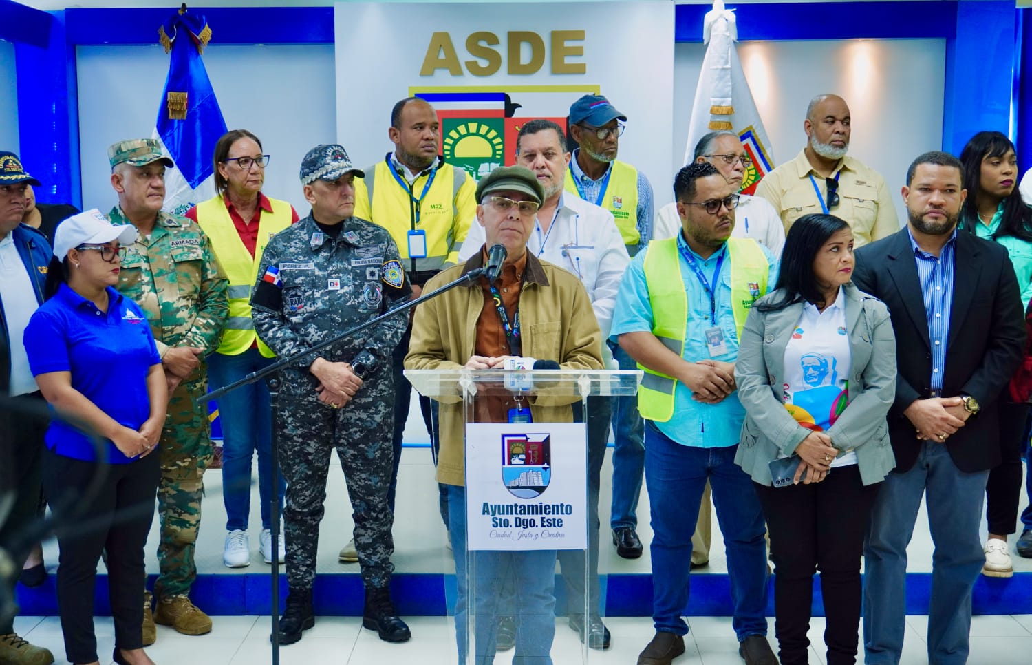 Alcalde Manuel Jiménez mantiene activo Comité de Emergencias de Santo Domingo Este