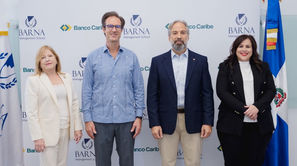 Banco Caribe y Barna acuerdan programa de formaci&oacute;n de liderazgo ejecutivo