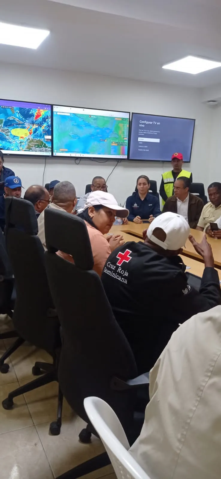 Cruz Roja Dominicana Herrera se re&uacute;ne con el comit&eacute; de emergencia de SDO