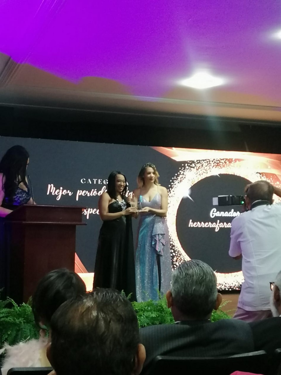 Periodista Francisca Jimenez  gana Premio Nacional de Periodismo Digital 2023