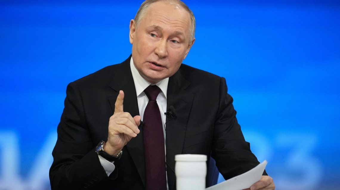  Putin niega el pa&iacute;s haya pasado a una econom&iacute;a de guerra