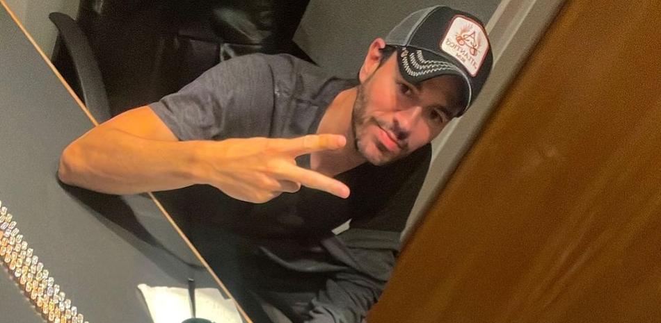 Enrique Iglesias lanza su &uacute;ltimo disco, pero seguir&aacute; en la m&uacute;sica