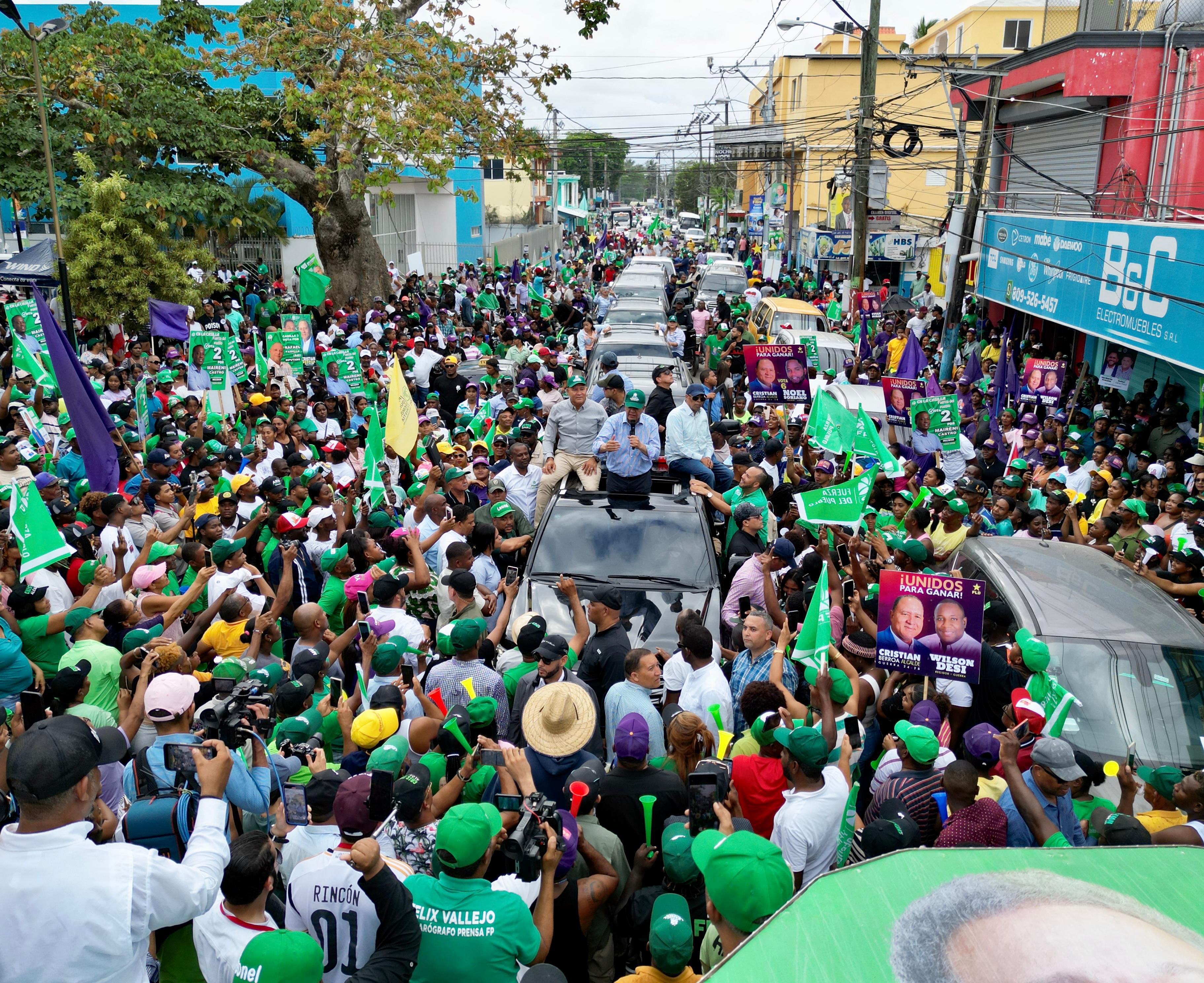 Leonel ir&aacute; a las provincias del Sur este fin de semana en apoyo a candidatos municipales