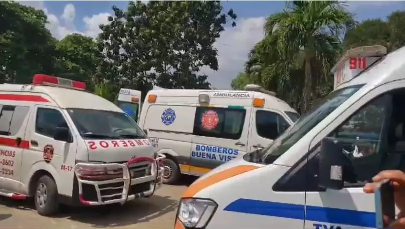 Grupo de estudiantes sufre desmayo tras participar en viacrucis en La Vega