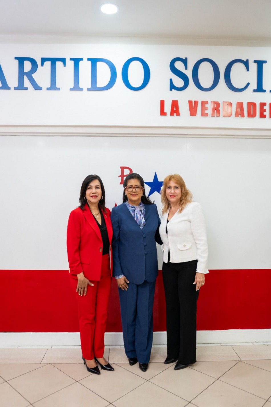 Cristina Lizardo recibe apoyo del Partido Social Cristiano