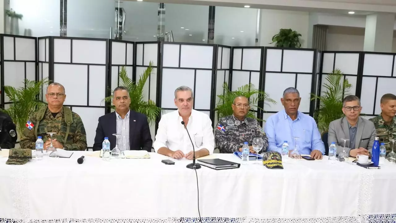 Abinader encabeza reuni&oacute;n de seguimiento al Plan de Seguridad Ciudadana