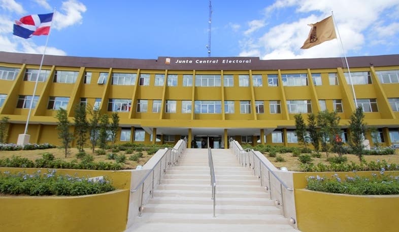 JCE otorga plazo hasta el mi&eacute;rcoles al PRM para regularizar candidaturas a diputados