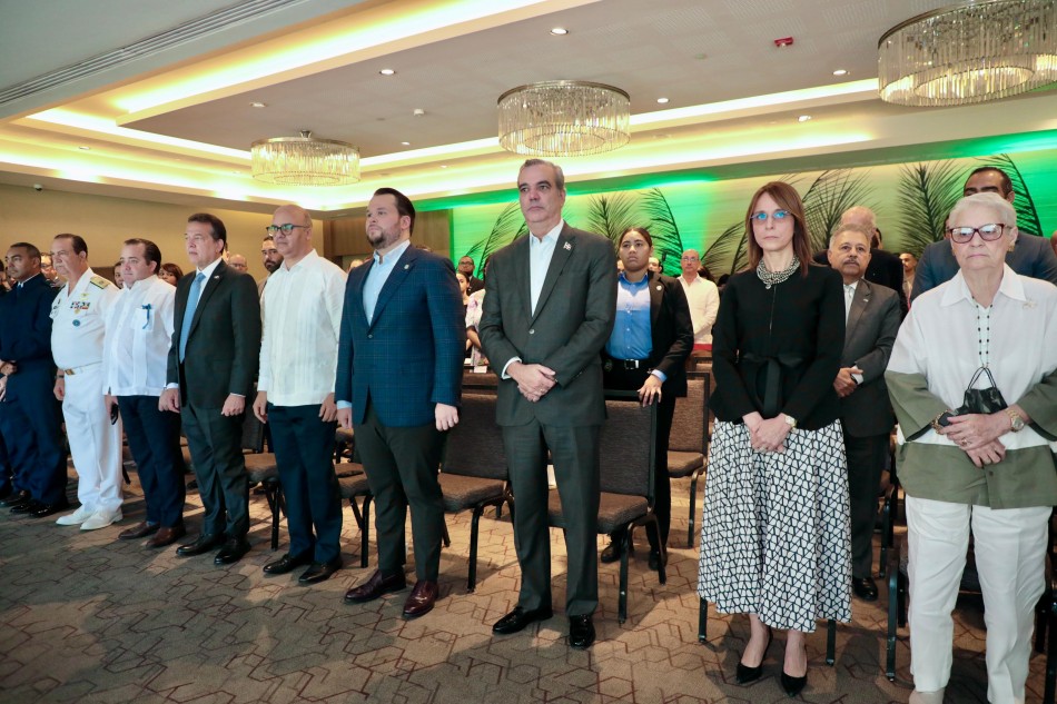 Presidente Abinader entrega Museo de la Catedral de Santo Domingo que fortalecerá la oferta turística, cultural y religiosa del centro histórico