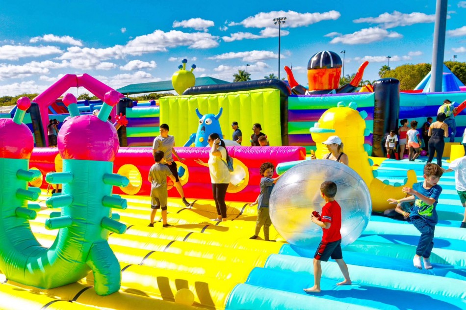 Gigante parque inflable &ldquo;Rebotin Park&rdquo; llega a Rep&uacute;blica Dominicana