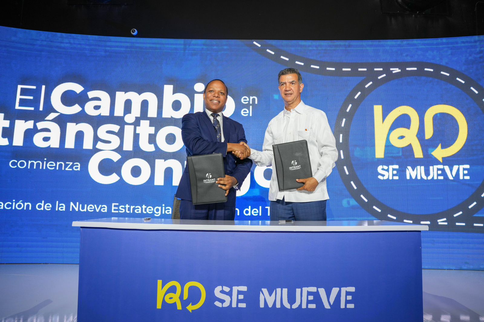 Gobierno presenta nueva estrategia integral para la gesti&oacute;n del tr&aacute;nsito en el Gran Santo Domingo