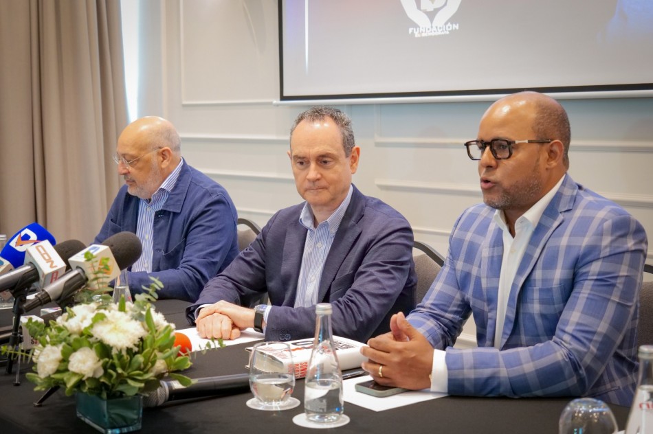 Fundaci&oacute;n El Dem&oacute;crata presenta a escritor y geopol&iacute;tico Pedro Ba&ntilde;os Bajo 