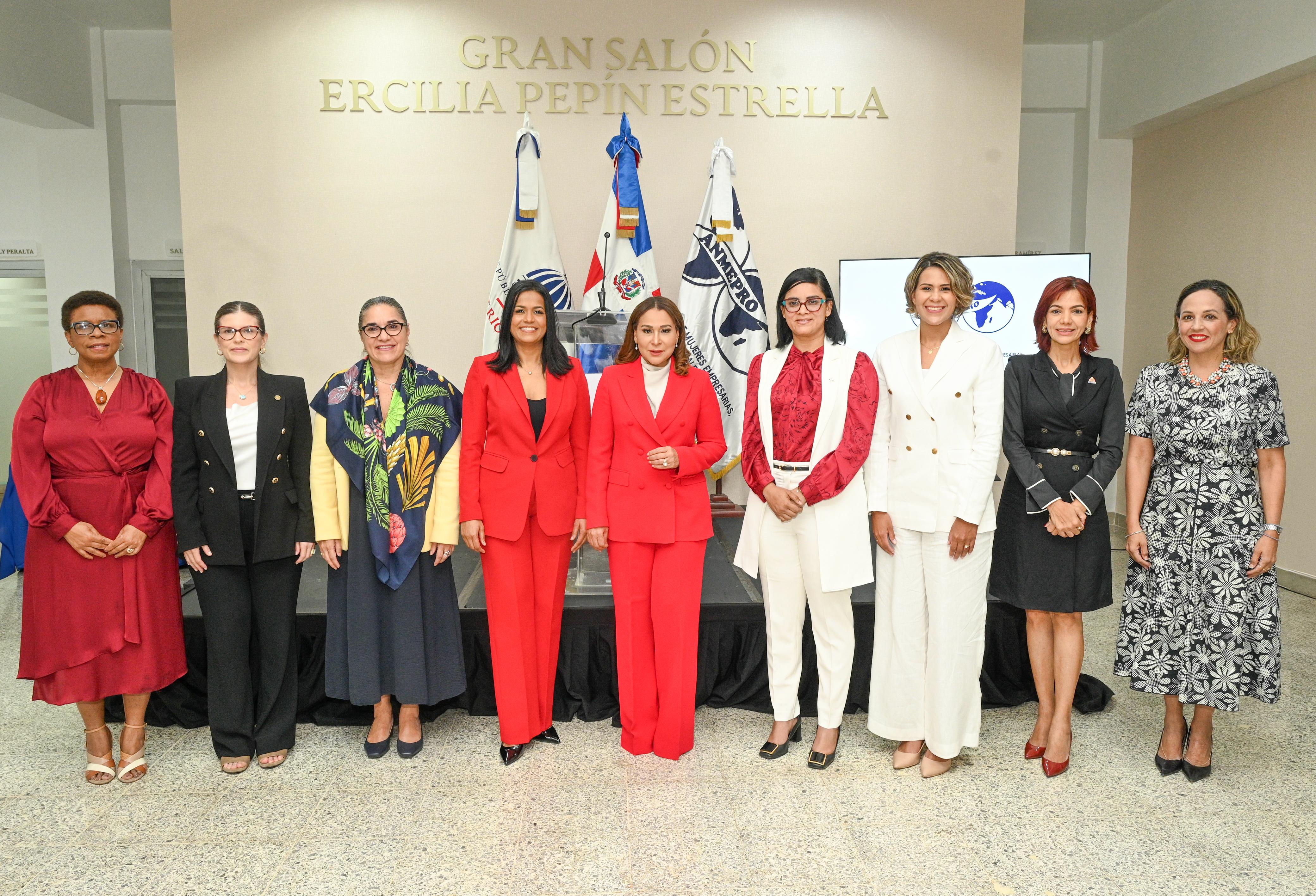 Ministerio de la Mujer y ANMEPRO lanzan proyecto para reducir el acoso y la violencia sexual en el &aacute;mbito laboral
