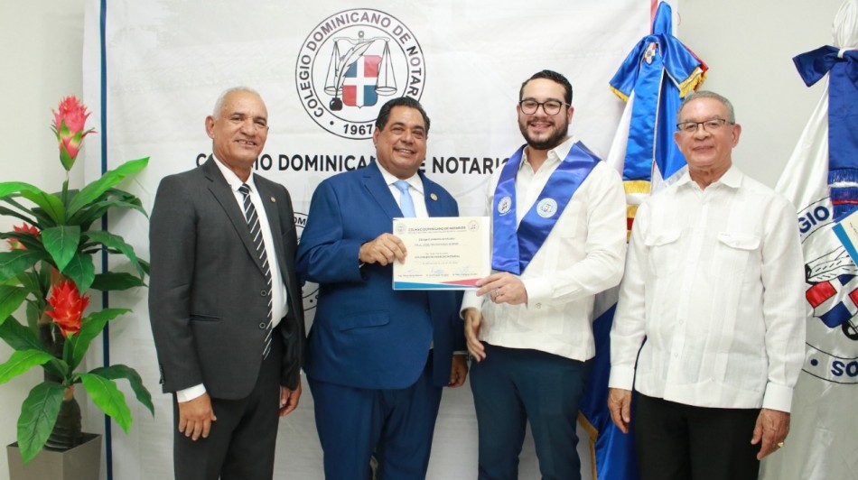 Ecanot grad&uacute;a a 138 abogados en diplomado de derecho notarial