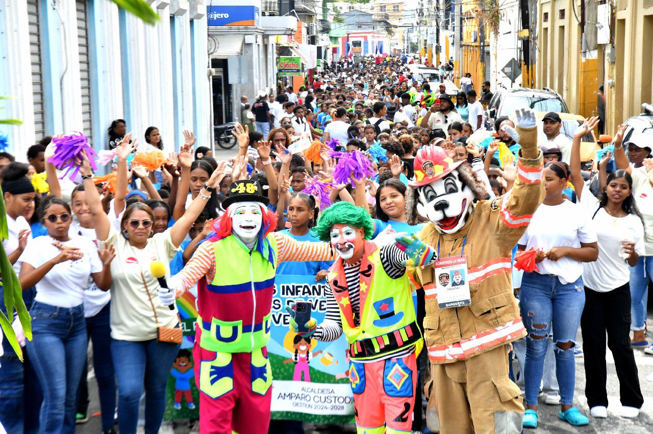 La Vega celebra con &eacute;xito inicio Olimpiadas Infantiles Municipales 2025