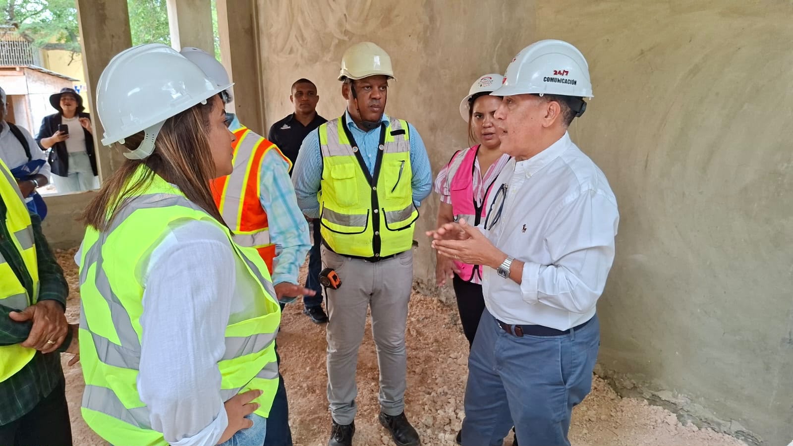 Construcci&oacute;n de nuevas aulas avanzan de forma acelerada en Los Alcarrizos, el Distrito Nacional y Santo Domingo Oeste 