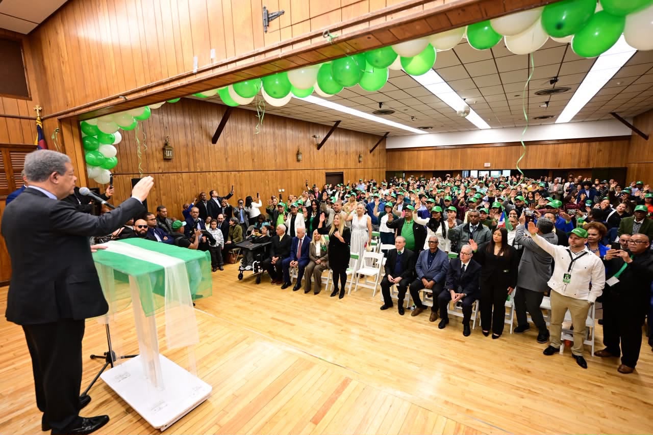 Leonel defiende voto de los dominicanos en el exterior y rechaza “total y radicalmente” su eliminación