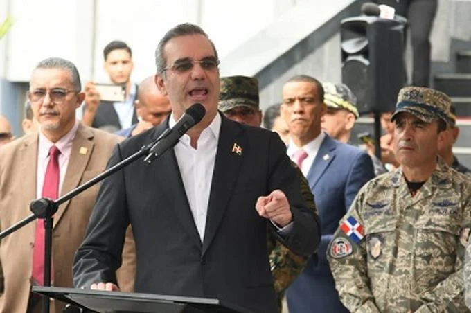 Presidente anuncia operativo de la Polic&iacute;a y Fuerzas Armadas para combatir delincuencia