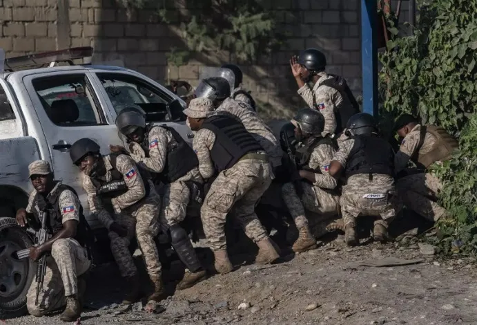 Pandilla asalta y toma control de Palacio de Justicia en Hait&iacute;