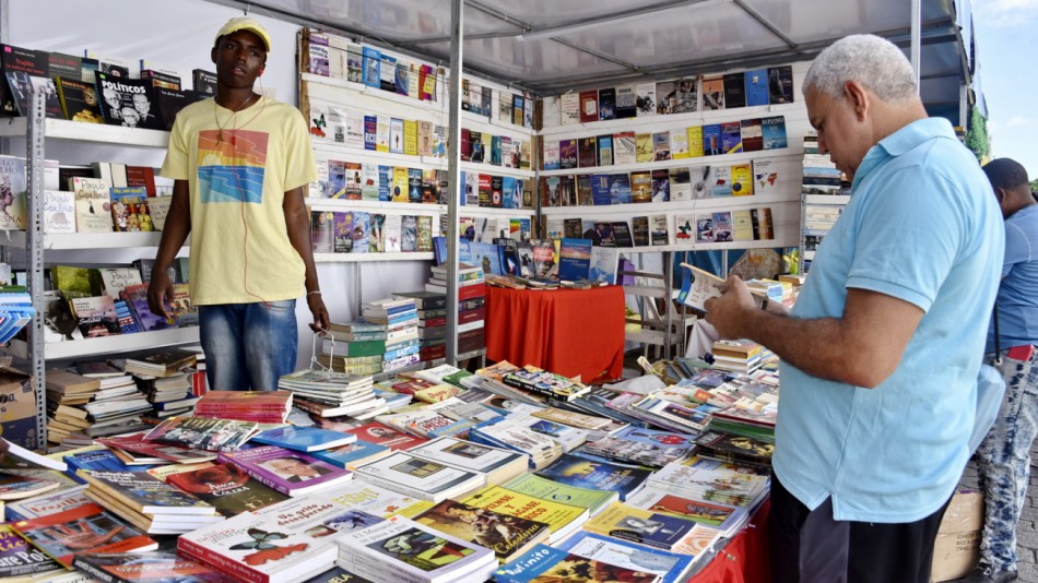Feria del Libro vuelve a la Plaza de la Cultura