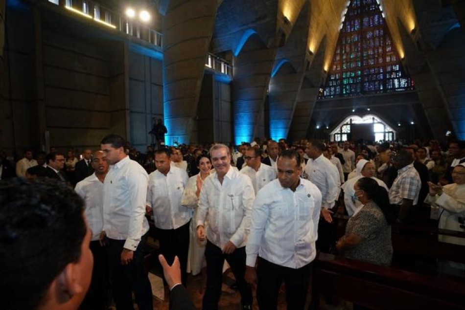 Abinader encabeza misa por Nuestra Se&ntilde;ora de la Altagracia