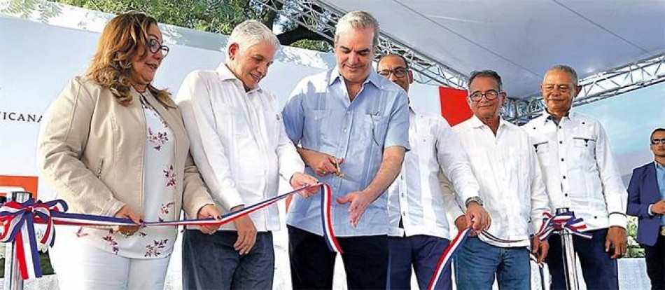 Abinader vuelve a Santiago