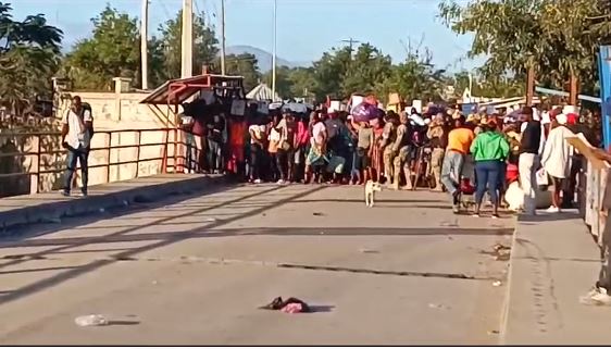 Mercado binacional en Dajab&oacute;n se desarrolla de manera normal