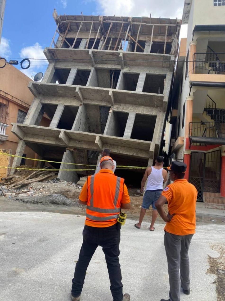 Construcci&oacute;n que se derrumb&oacute; en San Crist&oacute;bal no ten&iacute;a planos ni licencia