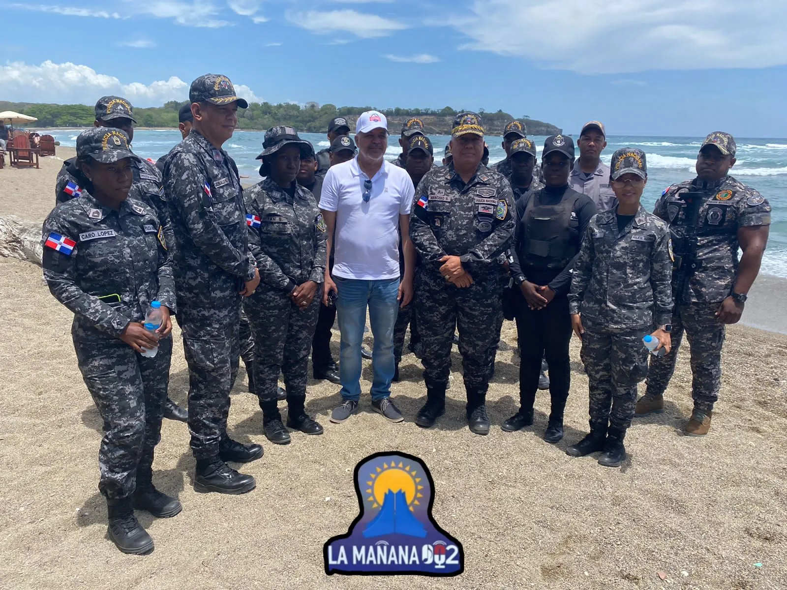 Rafael Salazar, general Mancebo y coronel Ceballo inspeccionan playas Najayo y Palenque este Sabado Santo