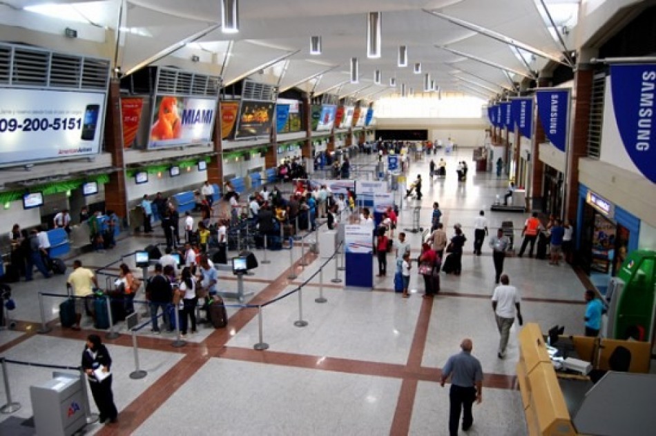 Vuelos cancelados en Haití tras ataques aeropuerto T. Louverture