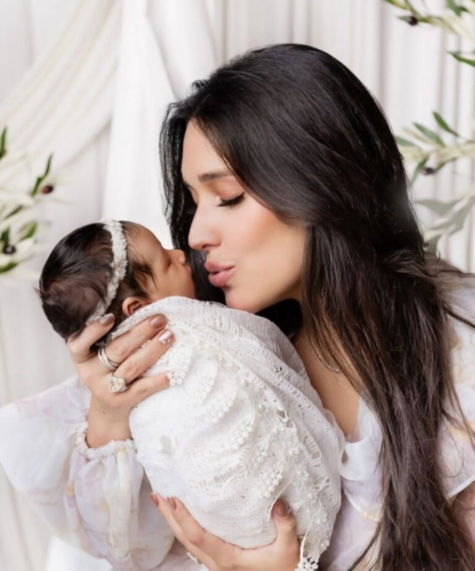 Amelia Vega comparte emotivas im&aacute;genes de su sexta hija Vail