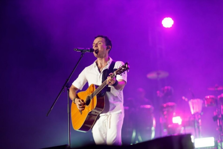 &ldquo;TROPICALIA&rdquo;, trajo con ella calorcito y emotividad en la gran noche de Fonseca en RD