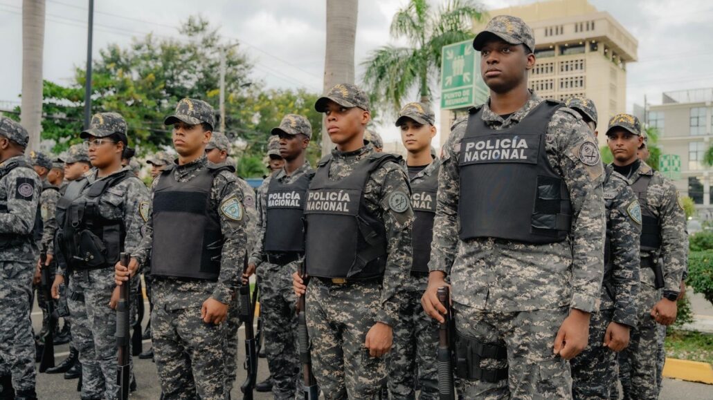 PN refuerza seguridad en zonas comerciales durante operativo por navidad