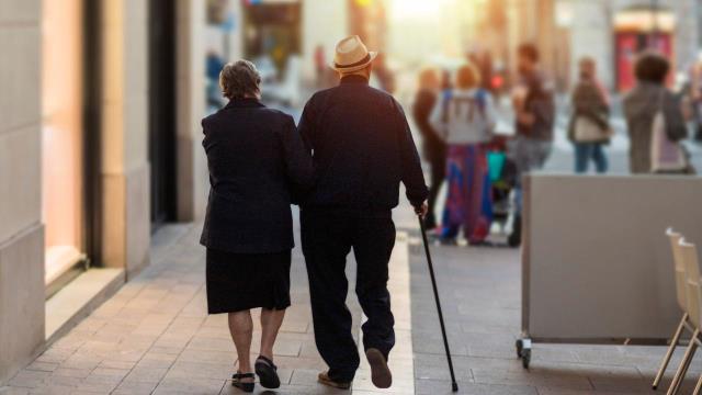 Empleados del IDSS reclaman pensiones y reubicaciones
