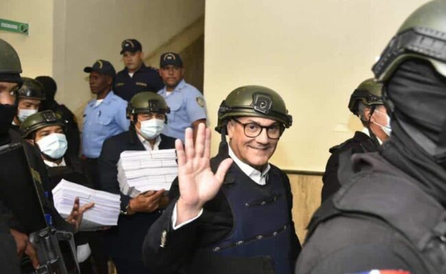 Ministerio P&uacute;blico contin&uacute;a la medida de coerci&oacute;n durante el caso calamar