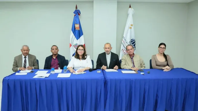 INABIE finaliza apertura de 2,175 ofertas t&eacute;cnicas presentadas en licitaciones para adquirir almuerzo escolar