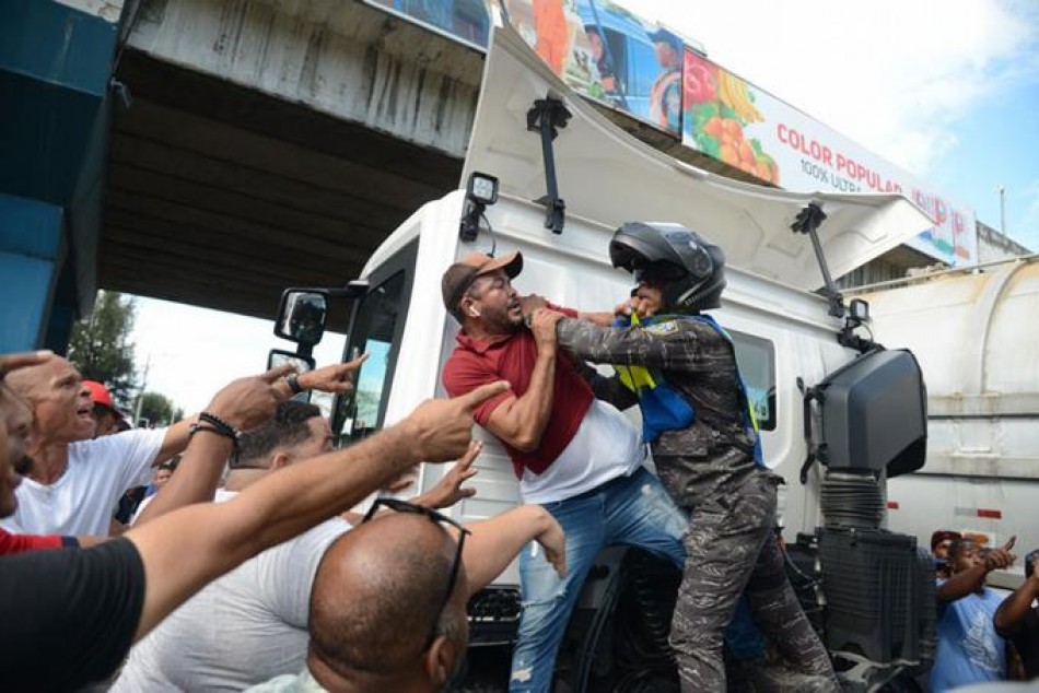 Camioneros se sublevan contra medida Intrant