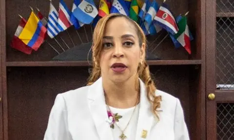 Katy B&aacute;ez ante un embargo de las cuentas del INPOSDOM por supuesto inclumplimiento de pago