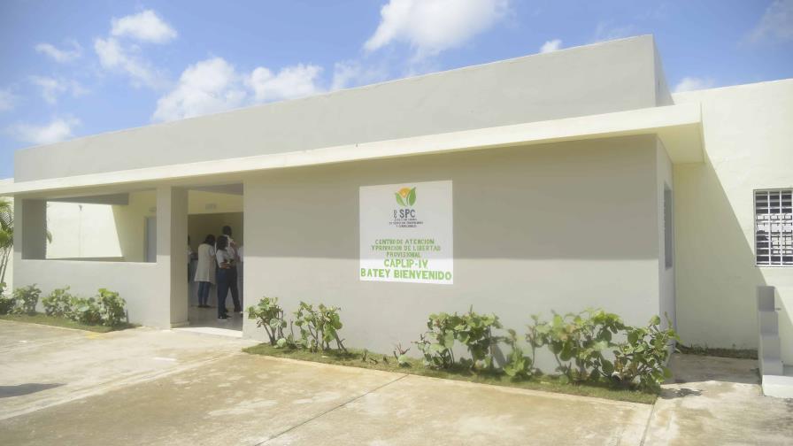 Inauguran c&aacute;rcel provisional para reducir hacinamiento en Santo Domingo Oeste