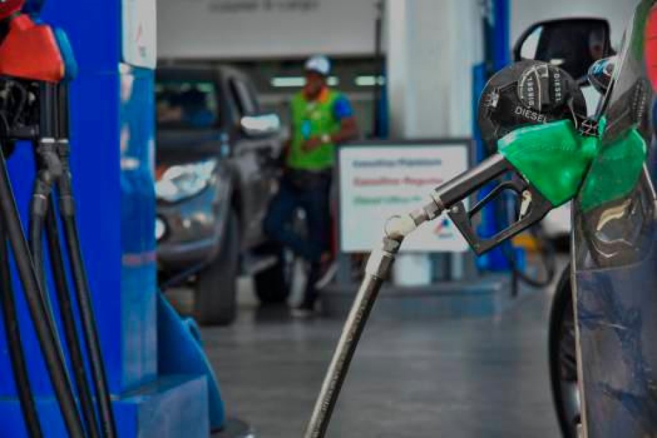 Bajar el precio de los combustibles