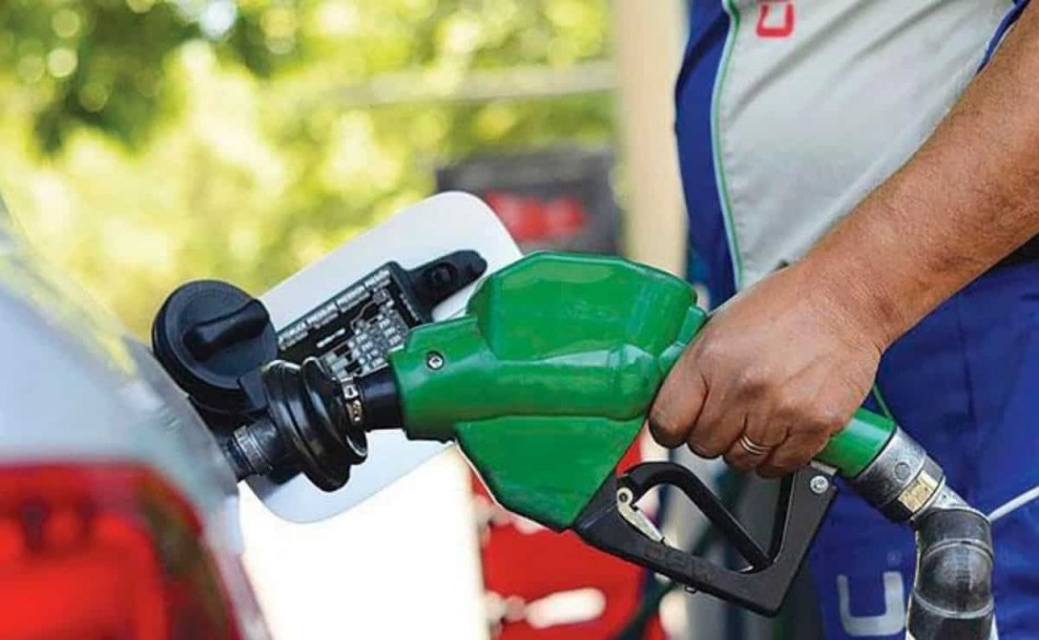 Gobierno congela precios de la gasolina, gasoil y GLP