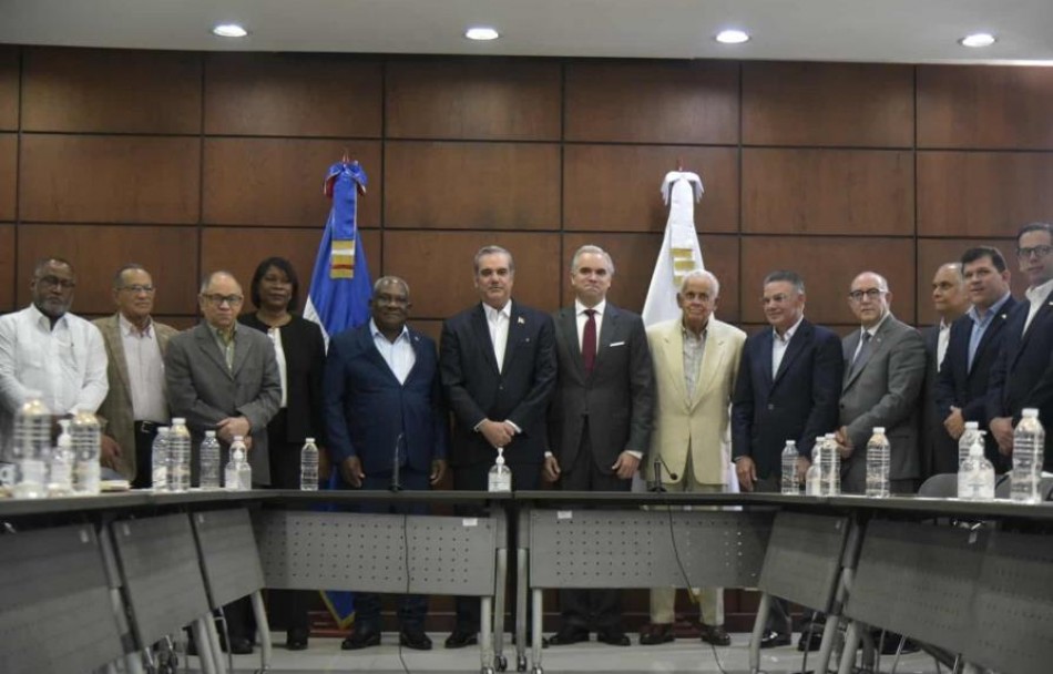 Aumentarán un 24% al salario mínimo de los trabajadores de la construcción