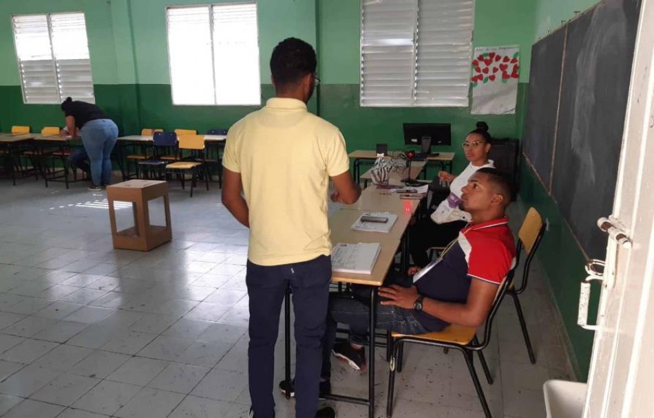 J&oacute;venes de 17 a&ntilde;os en adelante pueden votar en la consulta del PLD