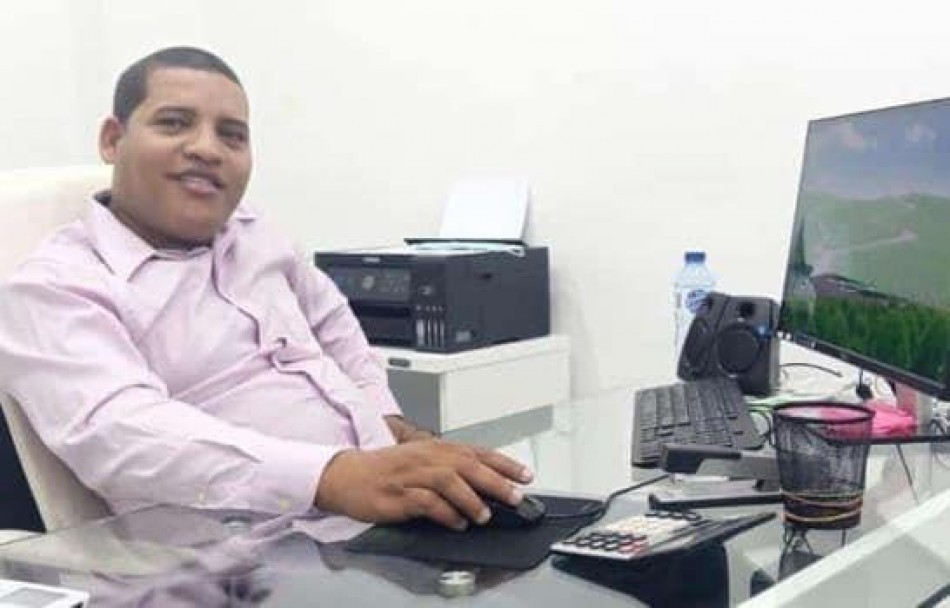 Clientes disgustados llaman ladron a Mantequilla por presunto incumplimiento de pago