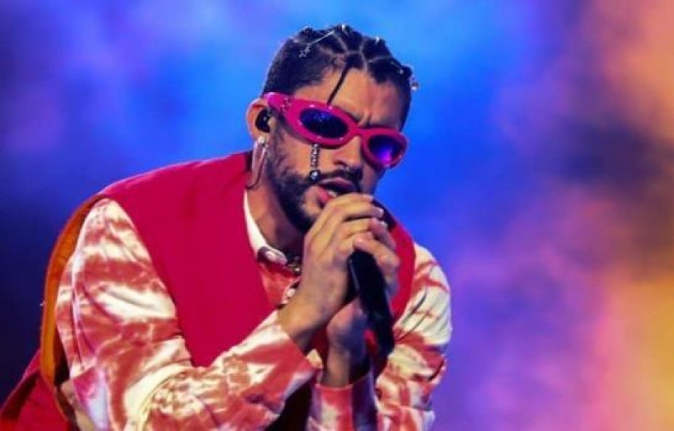Bad Bunny dedica Latin Grammy por "Titi me preguntó" a República Dominicana