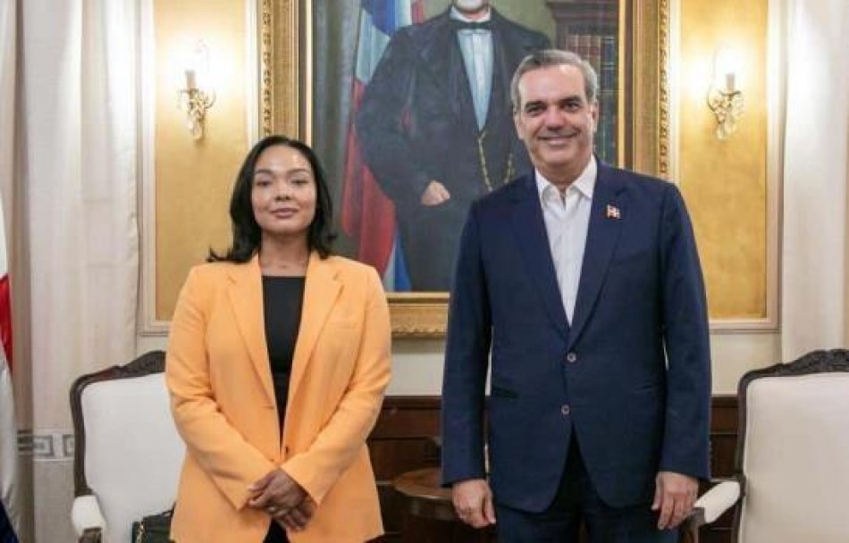 Abinader recibe a la asesora dominicana de Biden en el Departamento de Estado de EE.UU.